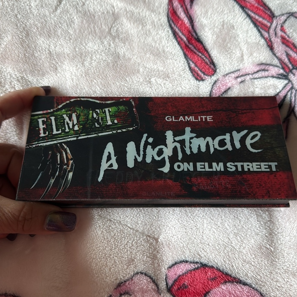 Glamlite Nightmare On Elm Street palette - Picture 3 of 9